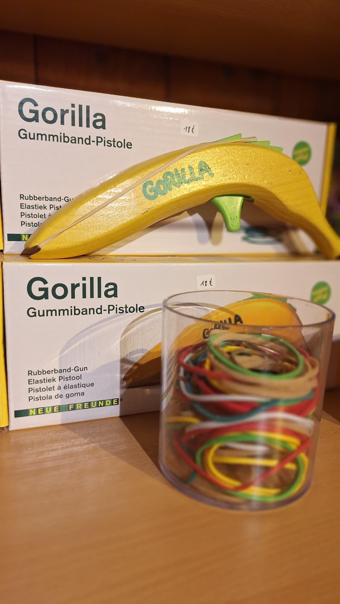 Pistolets à élastiques Gorilla en bois chez Luxiol